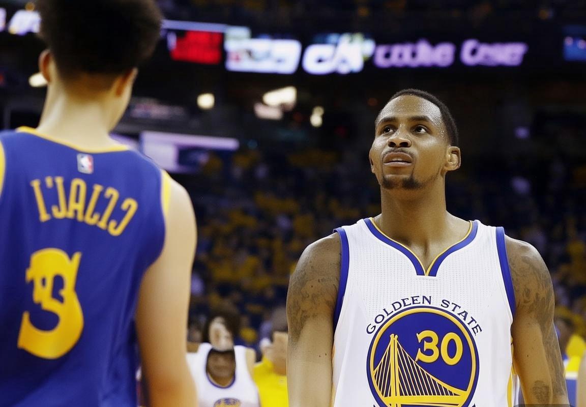 勇士防守策略制胜，库里第三节爆发率队击败魔术，班凯罗关键失误葬送好局